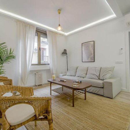 Ferienwohnung Elegante Apartamento En El Centro De Madrid Exterior foto