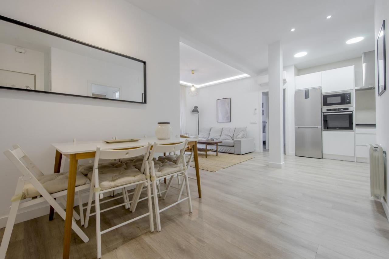 Ferienwohnung Elegante Apartamento En El Centro De Madrid Exterior foto