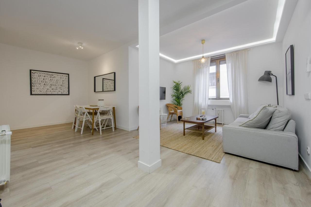 Ferienwohnung Elegante Apartamento En El Centro De Madrid Exterior foto